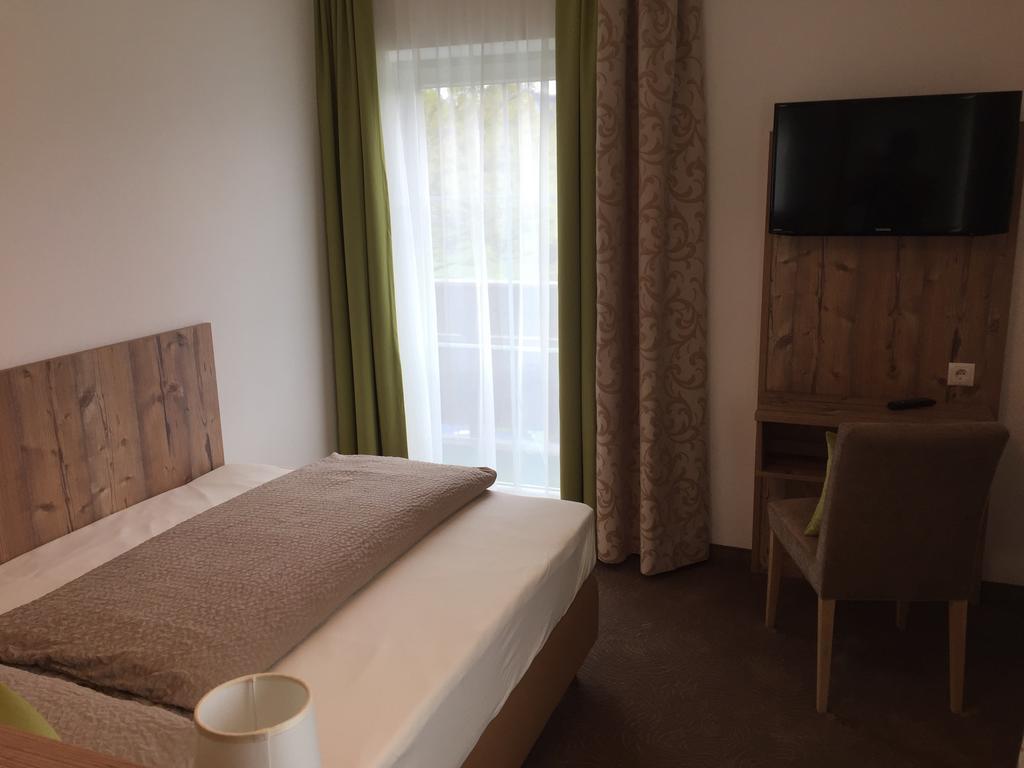 Pension David Puch bei Hallein Exterior photo